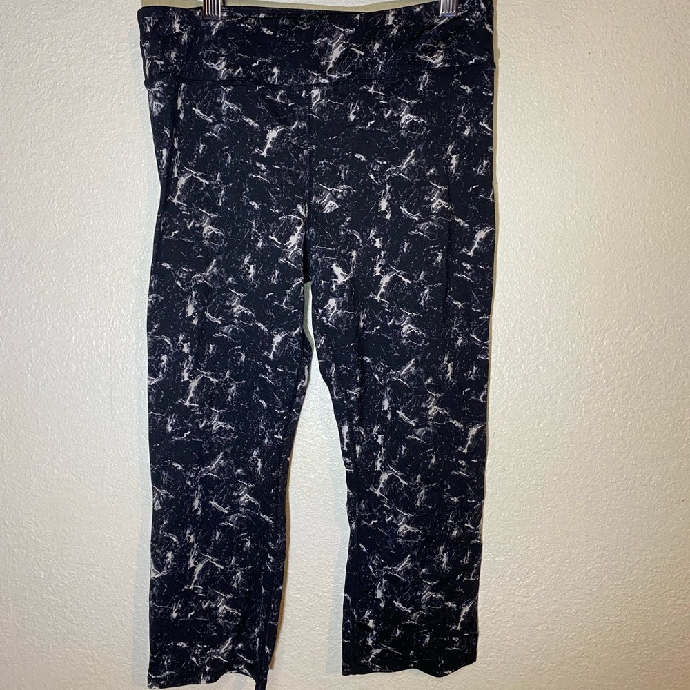 Marc New York Stretchy Yoga Pants Black White Marbled size small